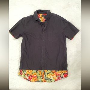 Men’s button shirt